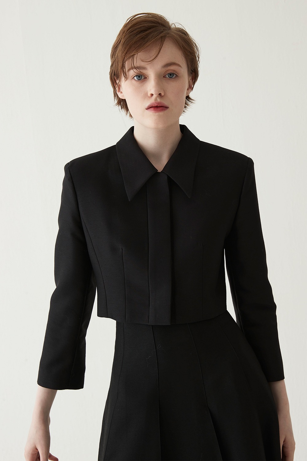 Cropped Silk Wool Tailored Jacket - Black